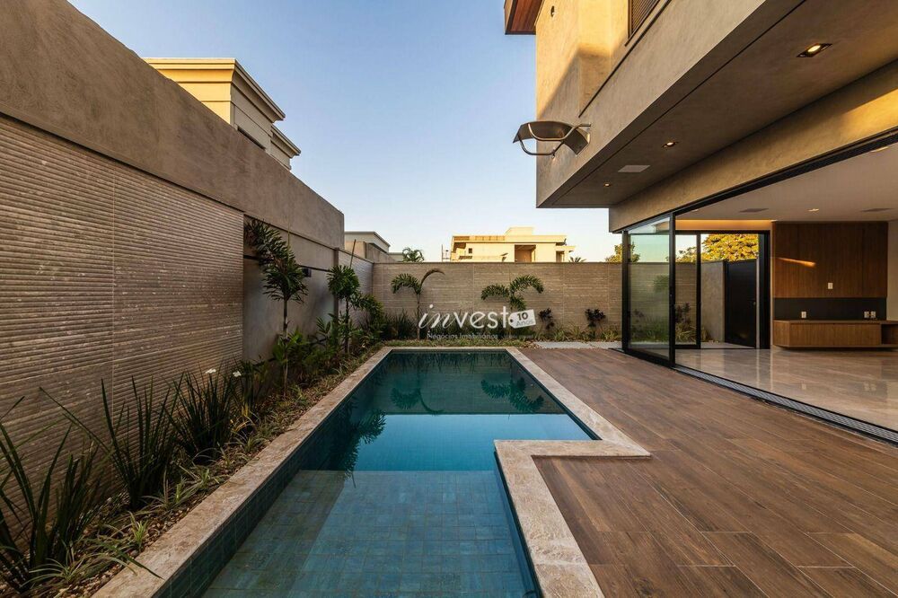 Casa, 4 quartos, 395 m² - Foto 1