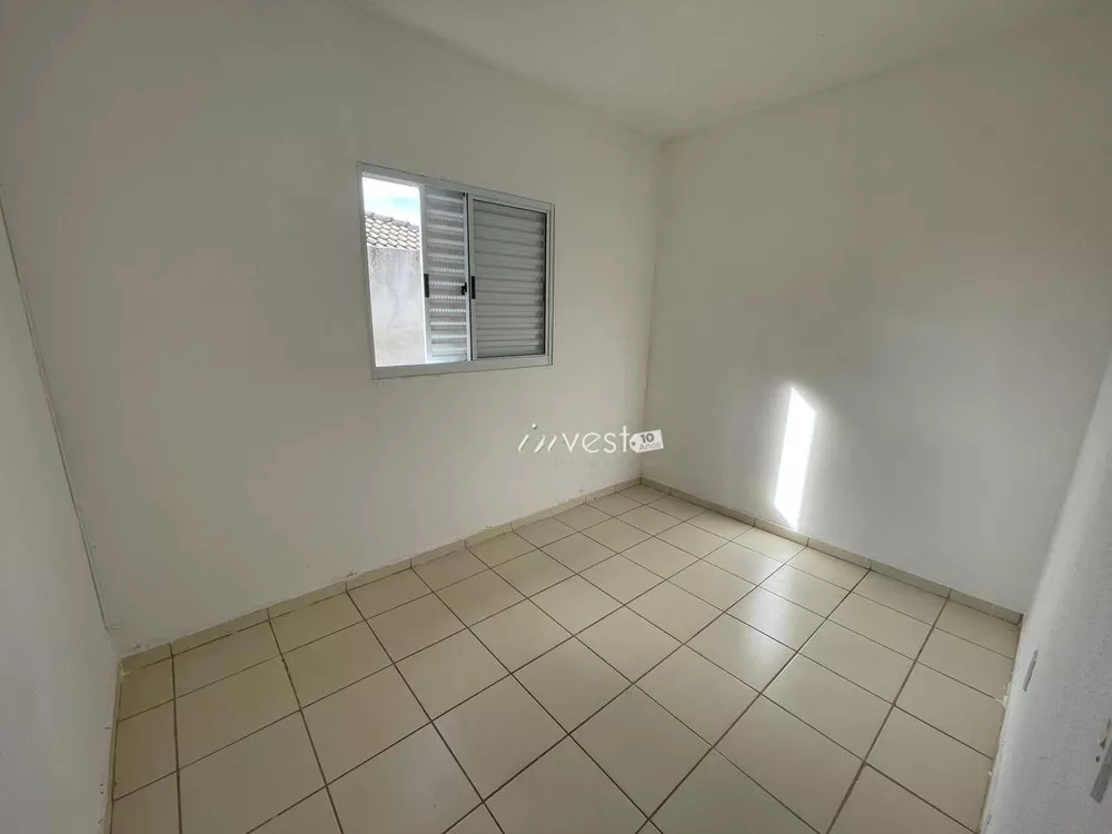 Casa para alugar com 2 quartos, 72m² - Foto 11