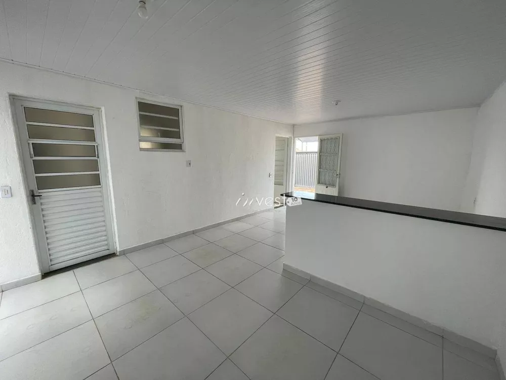 Casa para alugar com 2 quartos, 72m² - Foto 8