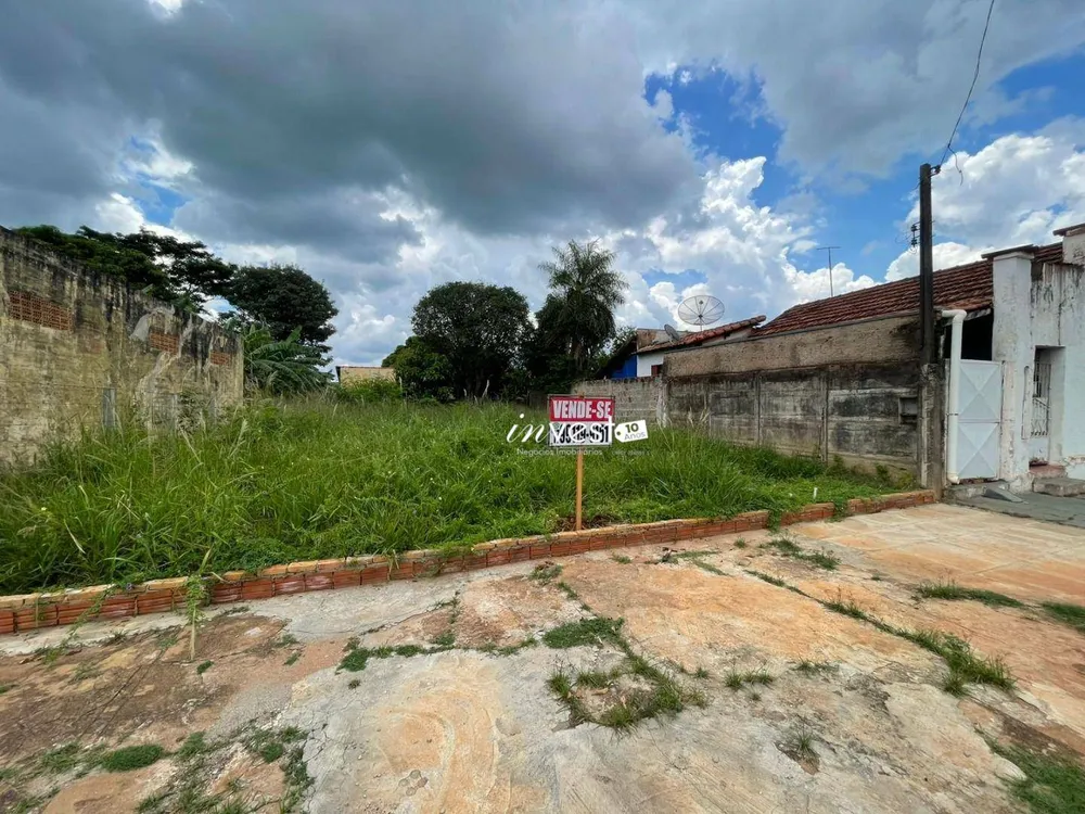 Terreno, 240 m² - Foto 1