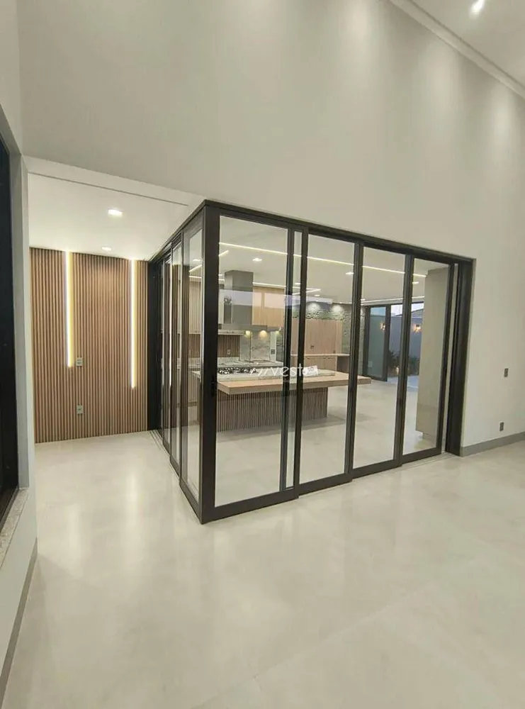 Casa, 3 quartos, 243 m² - Foto 11