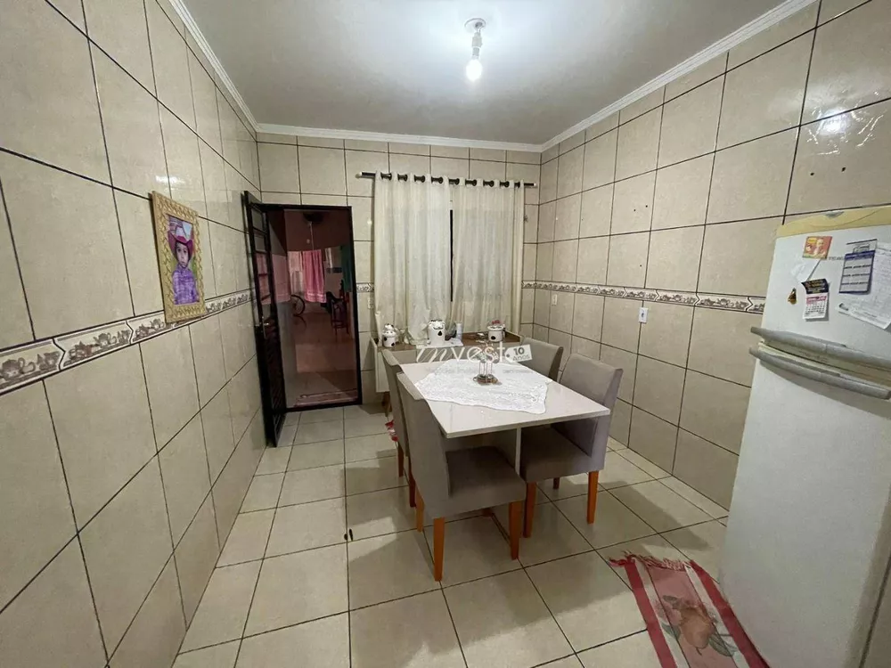 Casa à venda com 2 quartos, 161m² - Foto 8