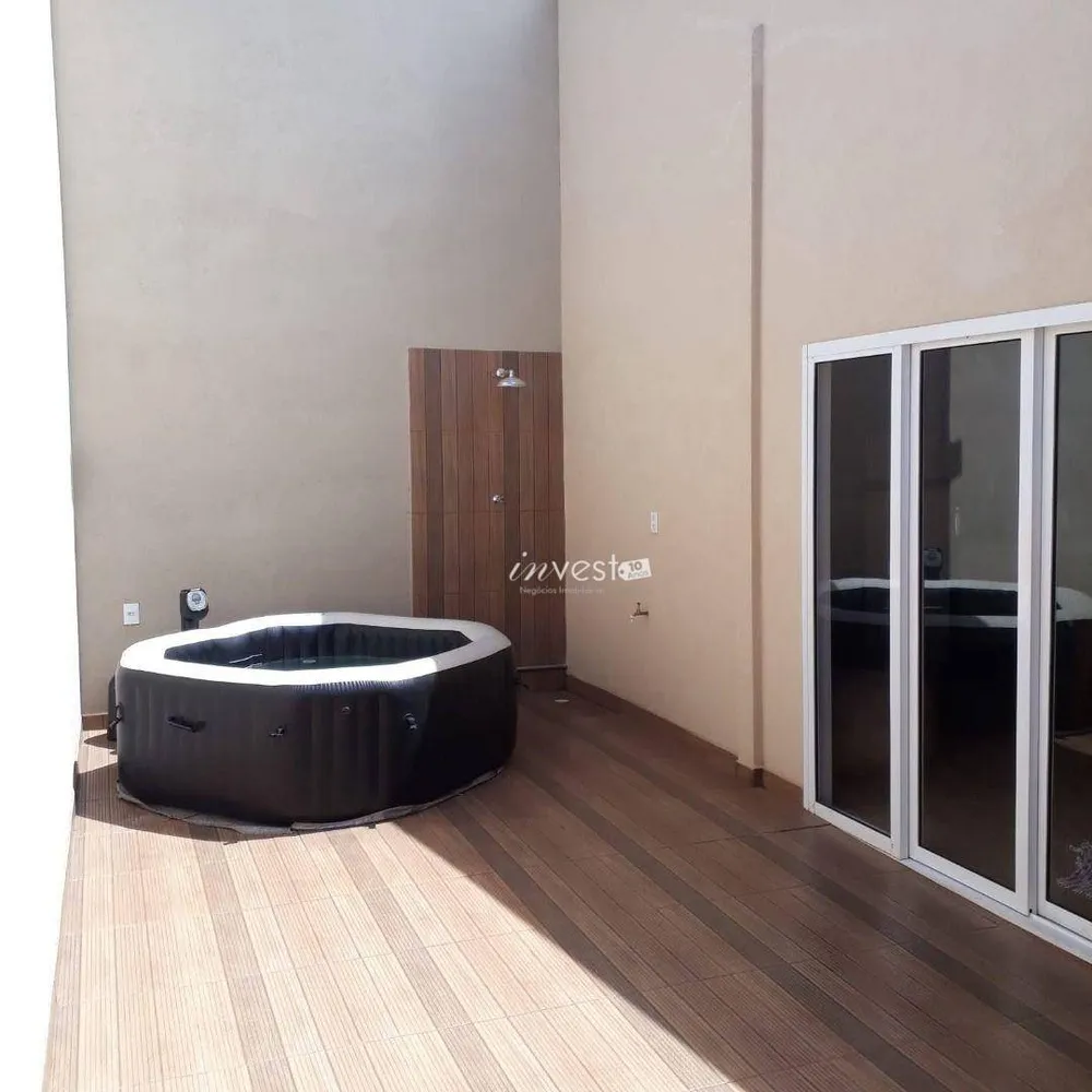 Casa, 3 quartos, 199 m² - Foto 2