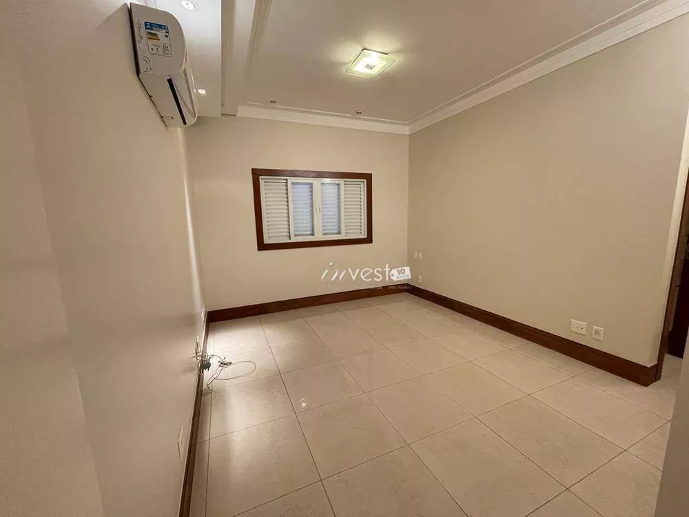 Casa à venda com 4 quartos, 580m² - Foto 18