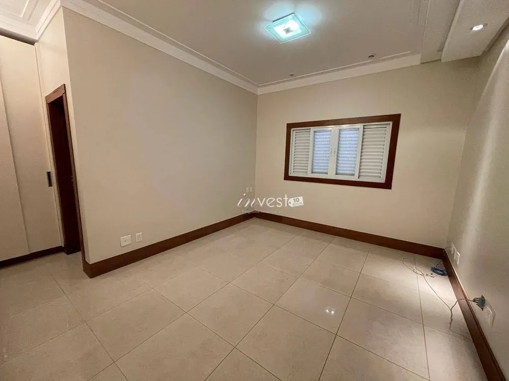 Casa, 4 quartos, 580 m² - Foto 29
