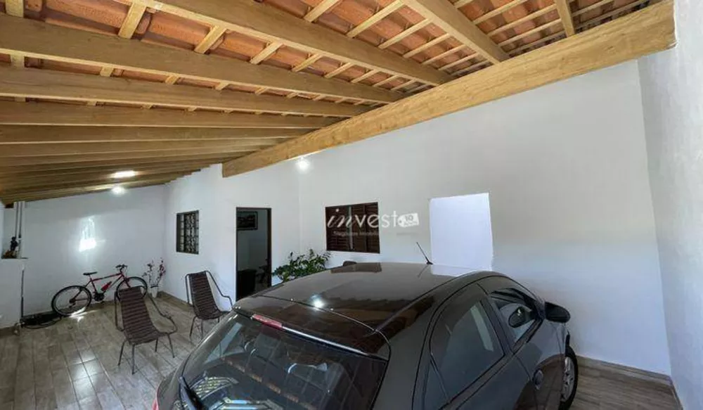 Casa à venda com 2 quartos, 115m² - Foto 1