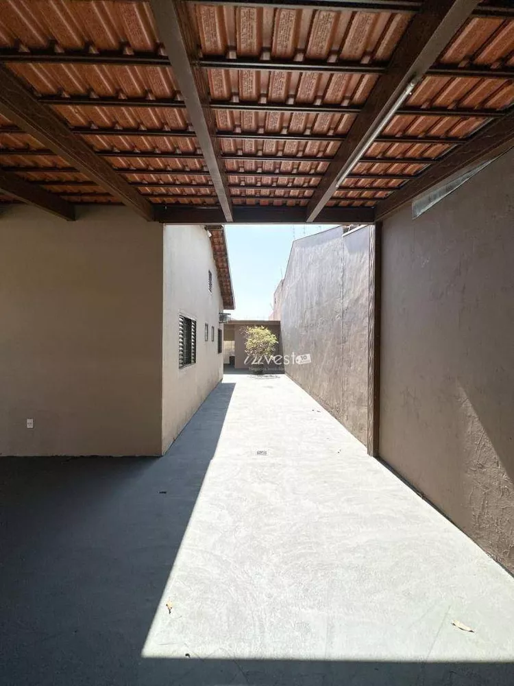 Casa à venda com 2 quartos, 150m² - Foto 4