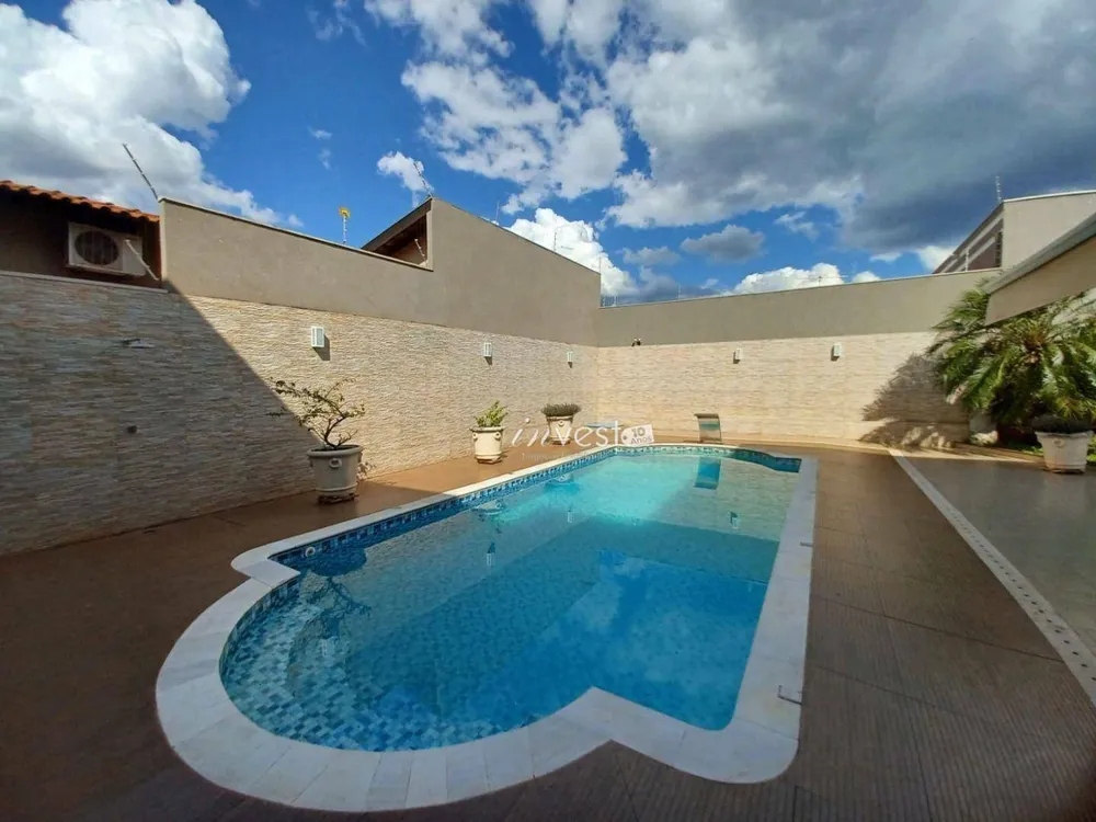 Casa, 3 quartos, 434 m² - Foto 2