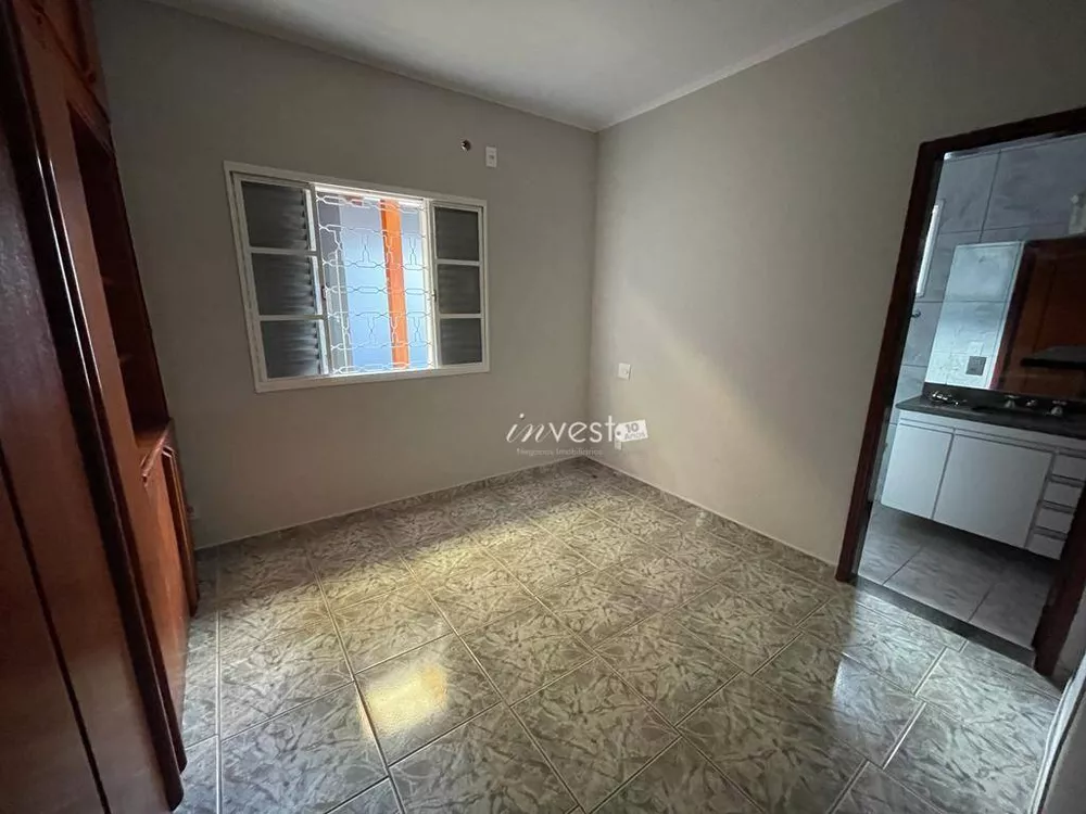 Casa à venda com 3 quartos, 390m² - Foto 2