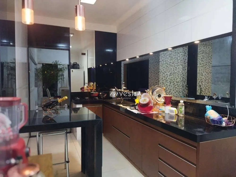 Casa, 3 quartos, 165 m² - Foto 23