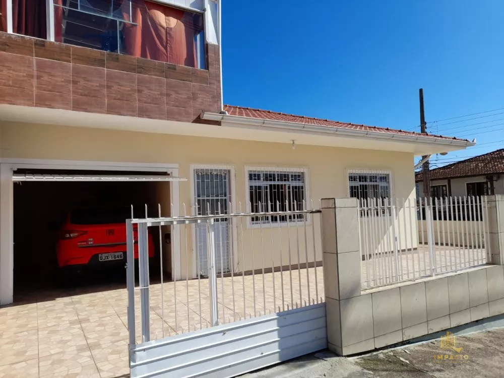 Casa à venda com 2 quartos, 90m² - Foto 2