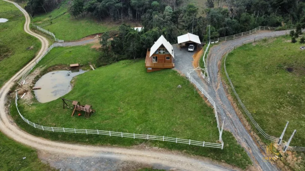 Fazenda à venda com 4 quartos, 148m² - Foto 1