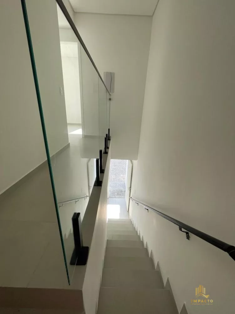 Casa à venda com 3 quartos, 98m² - Foto 8