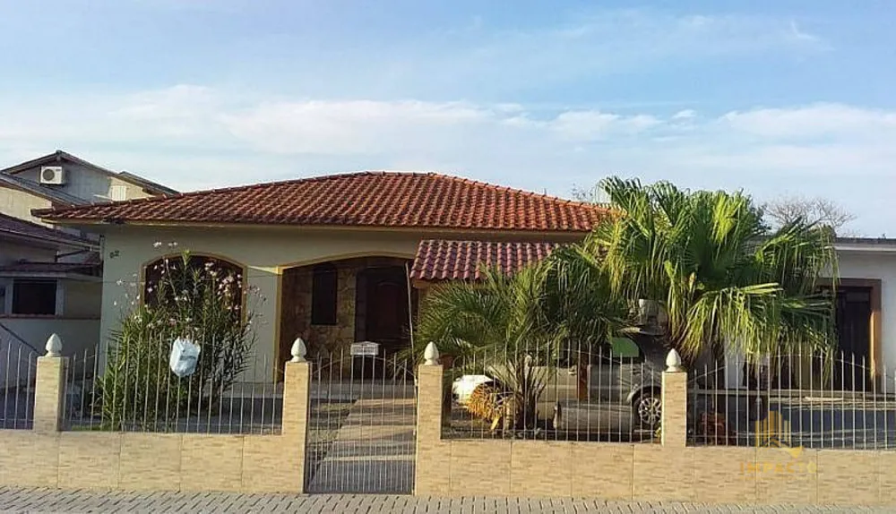 Casa, 5 quartos, 117 m² - Foto 1