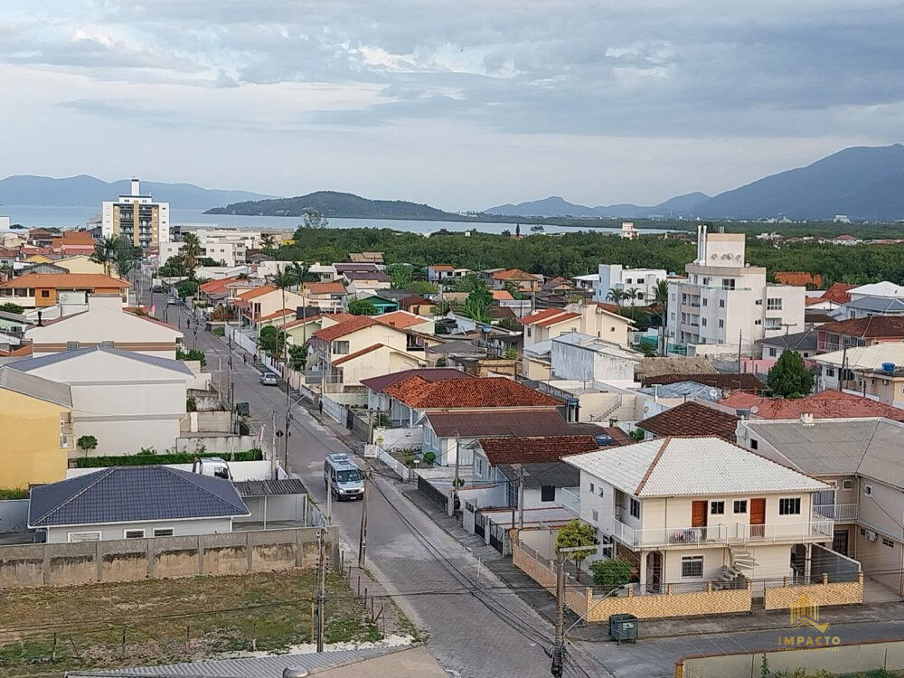 Apartamento à venda com 2 quartos, 78m² - Foto 4