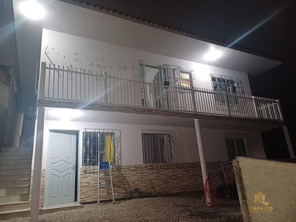 Casa, 5 quartos, 130 m² - Foto 2