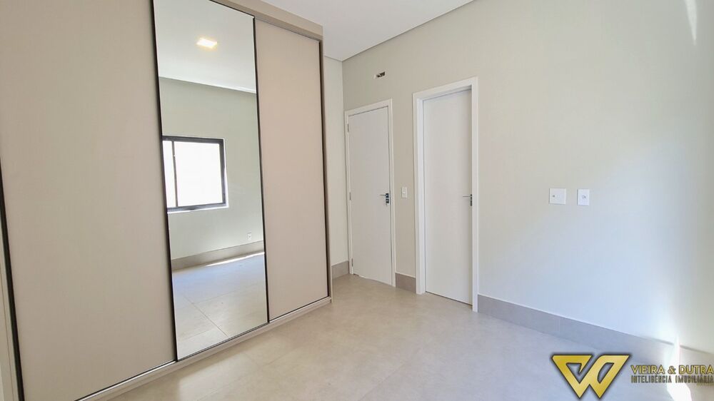 Casa, 4 quartos, 220 m² - Foto 14