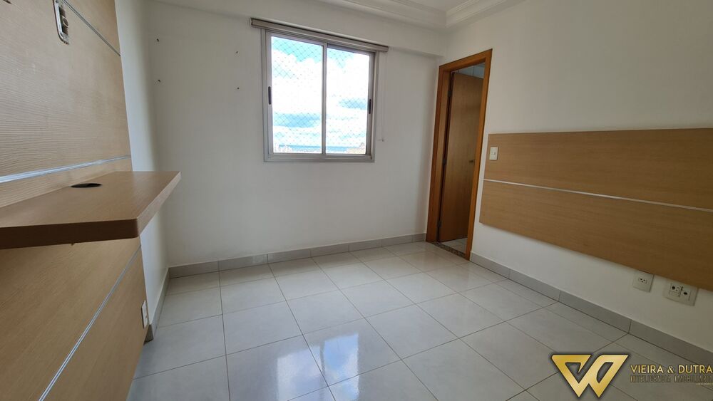 Apartamento para alugar com 3 quartos, 131m² - Foto 4