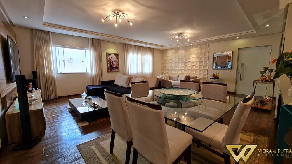 Casa à venda com 5 quartos, 350m² - Foto 3