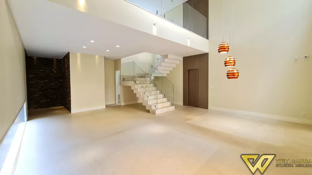 Casa à venda com 3 quartos, 435m² - Foto 3