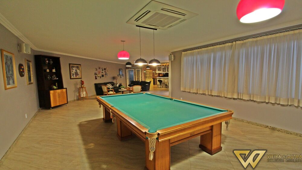 Casa à venda com 5 quartos, 2500m² - Foto 4