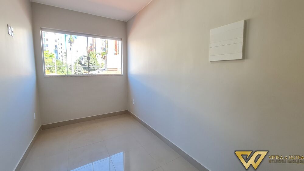 Casa, 5 quartos, 330 m² - Foto 3