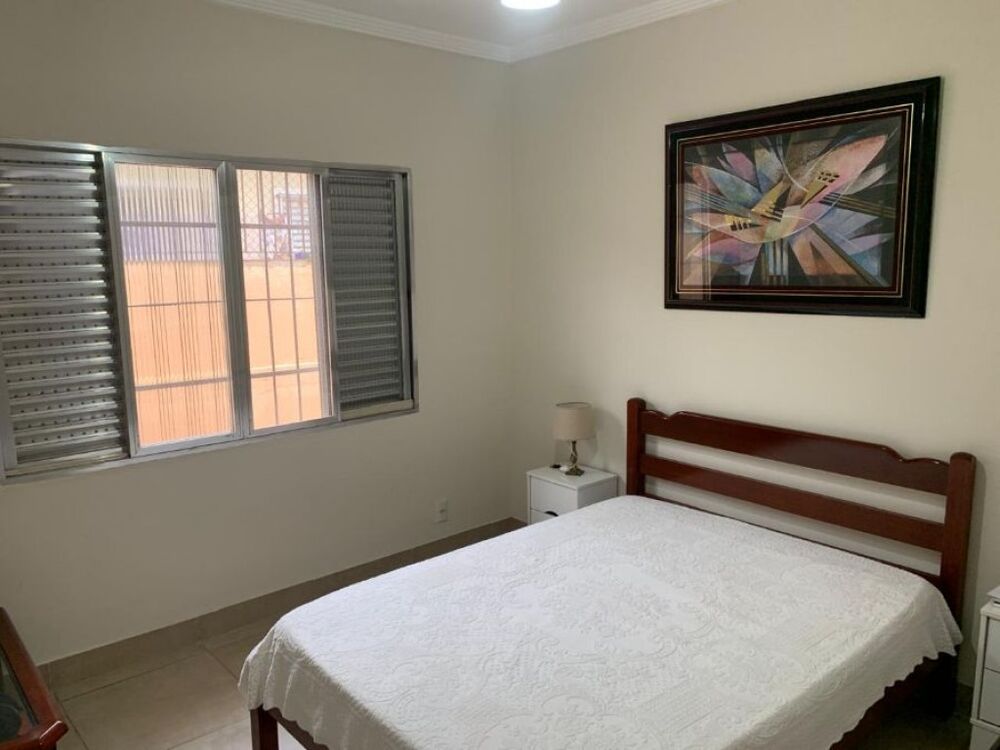 Casa à venda com 3 quartos, 162m² - Foto 4