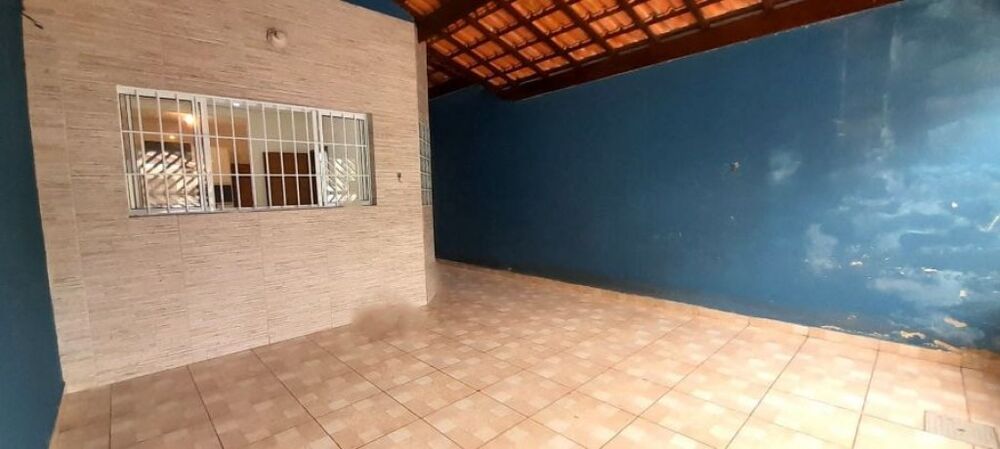Casa à venda com 2 quartos, 77m² - Foto 3