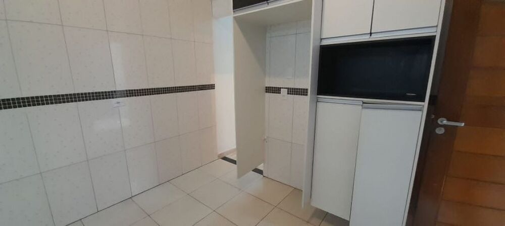 Casa à venda com 2 quartos, 77m² - Foto 9
