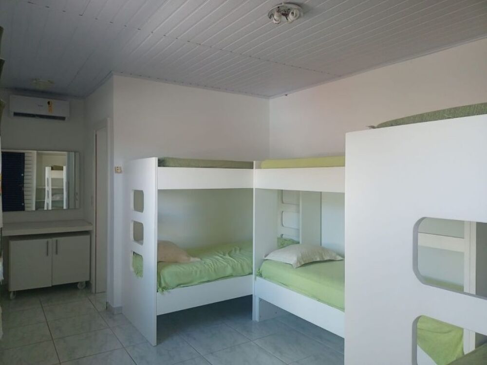 Casa à venda com 3 quartos, 70m² - Foto 18