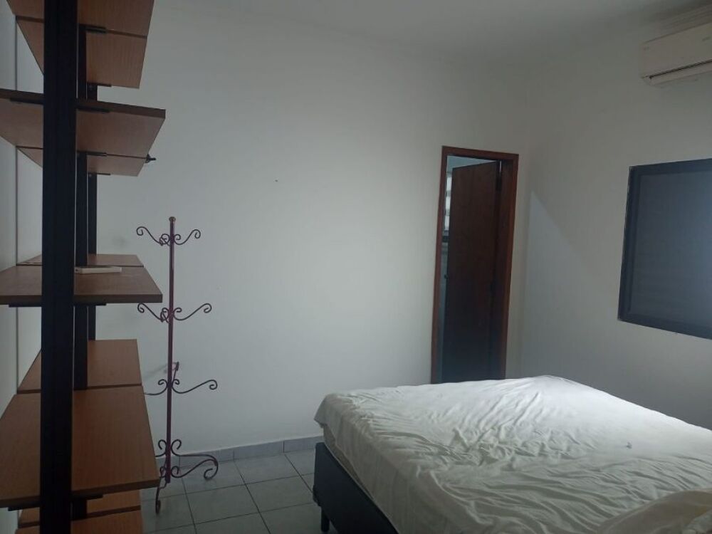 Casa à venda com 3 quartos, 70m² - Foto 11