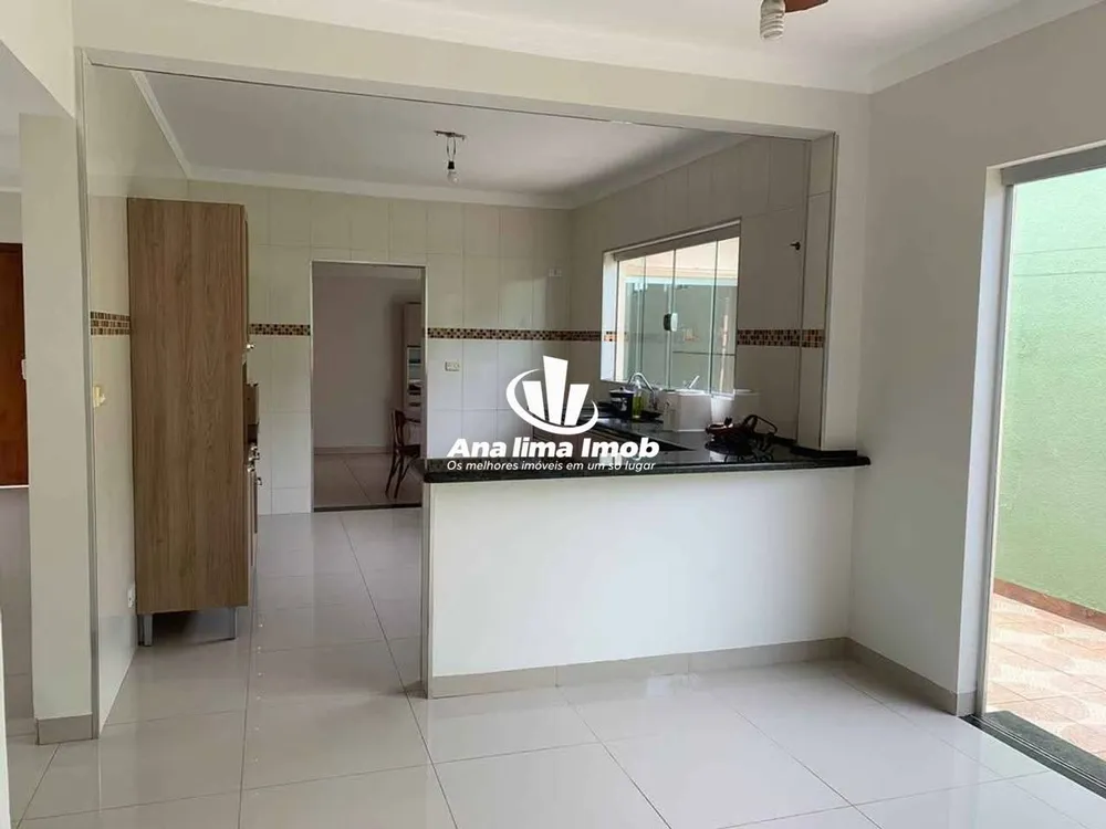 Casa, 3 quartos, 180 m² - Foto 3