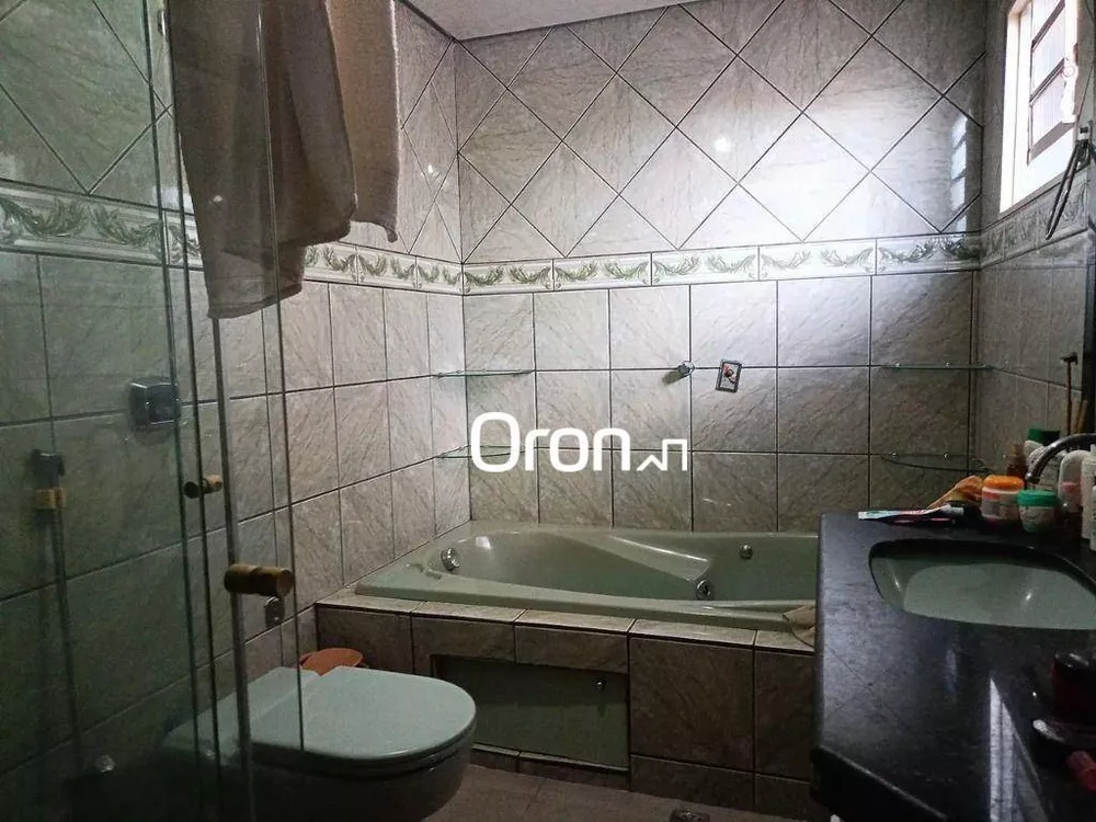 Casa, 3 quartos, 300 m² - Foto 8