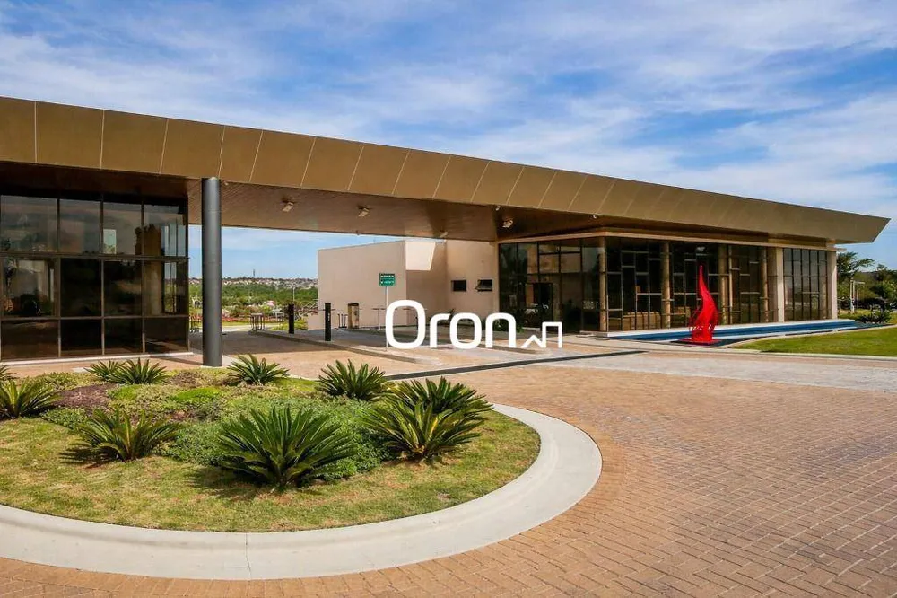 Loteamento e Condomínio, 300 m² - Foto 1