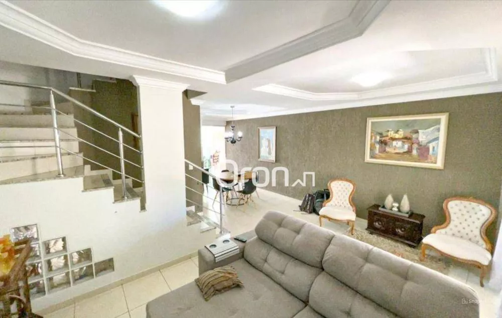 Sobrado à venda com 3 quartos, 149m² - Foto 1