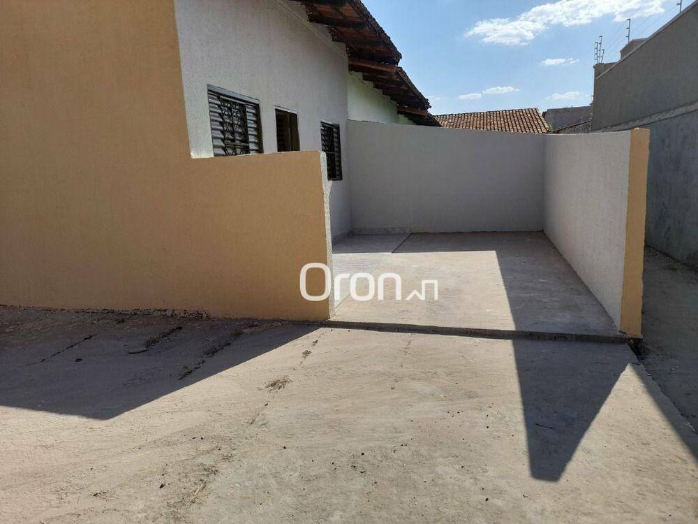 Casa à venda com 2 quartos, 57m² - Foto 4