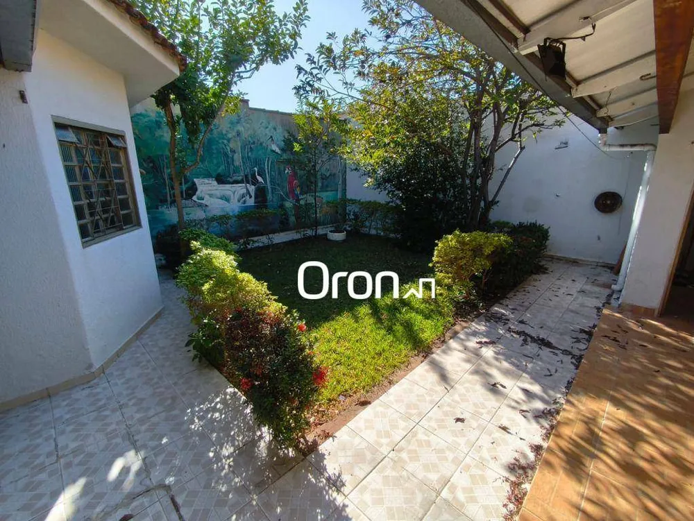 Casa, 4 quartos, 180 m² - Foto 1