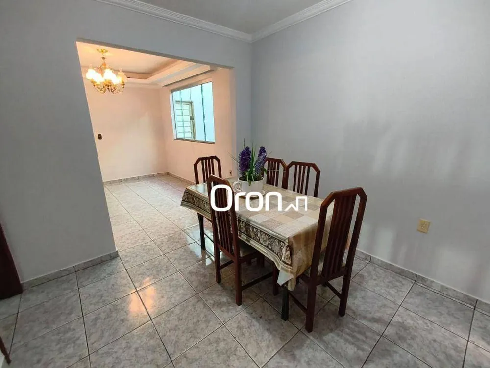 Casa, 4 quartos, 180 m² - Foto 2