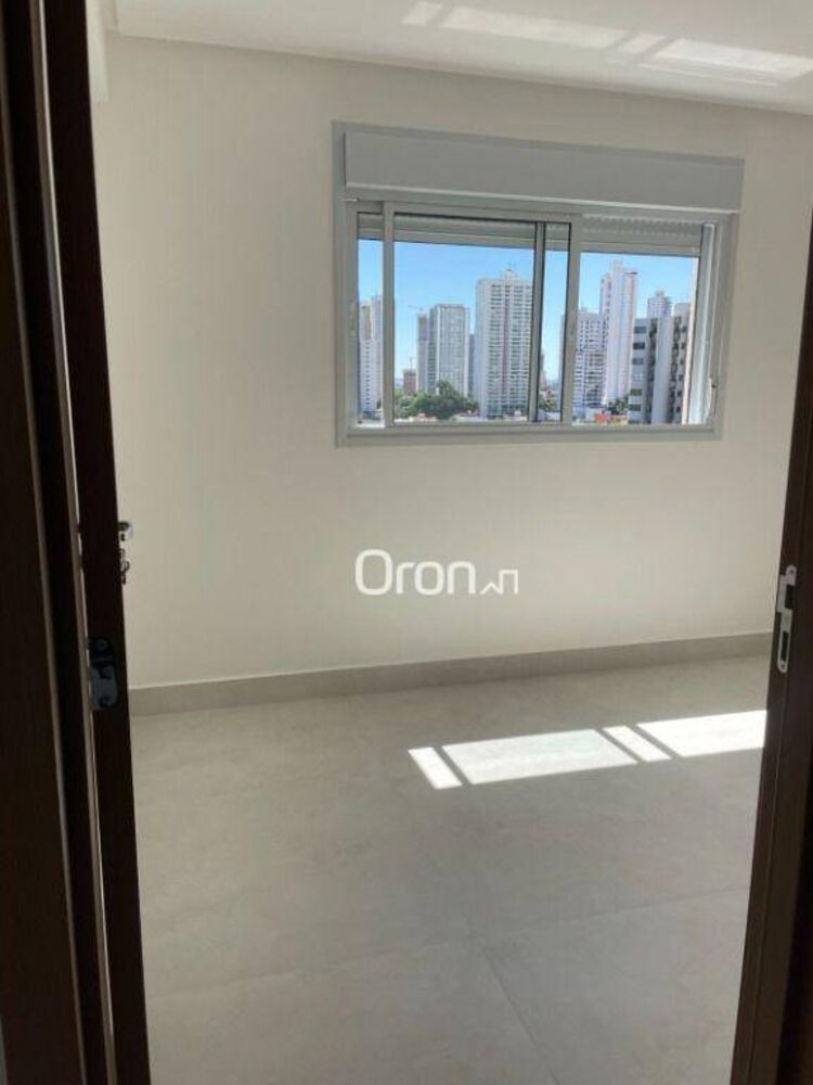 Apartamento à venda com 2 quartos, 67m² - Foto 3