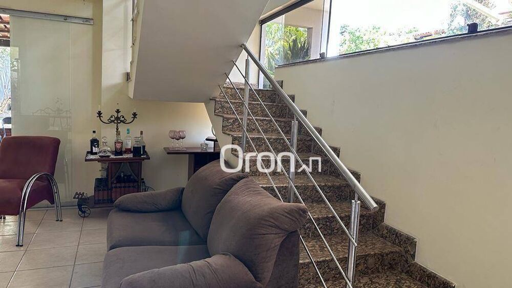 Sobrado, 4 quartos, 250 m² - Foto 2