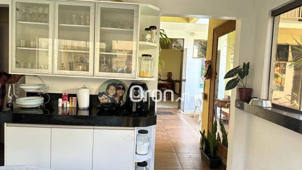 Sobrado, 4 quartos, 250 m² - Foto 1