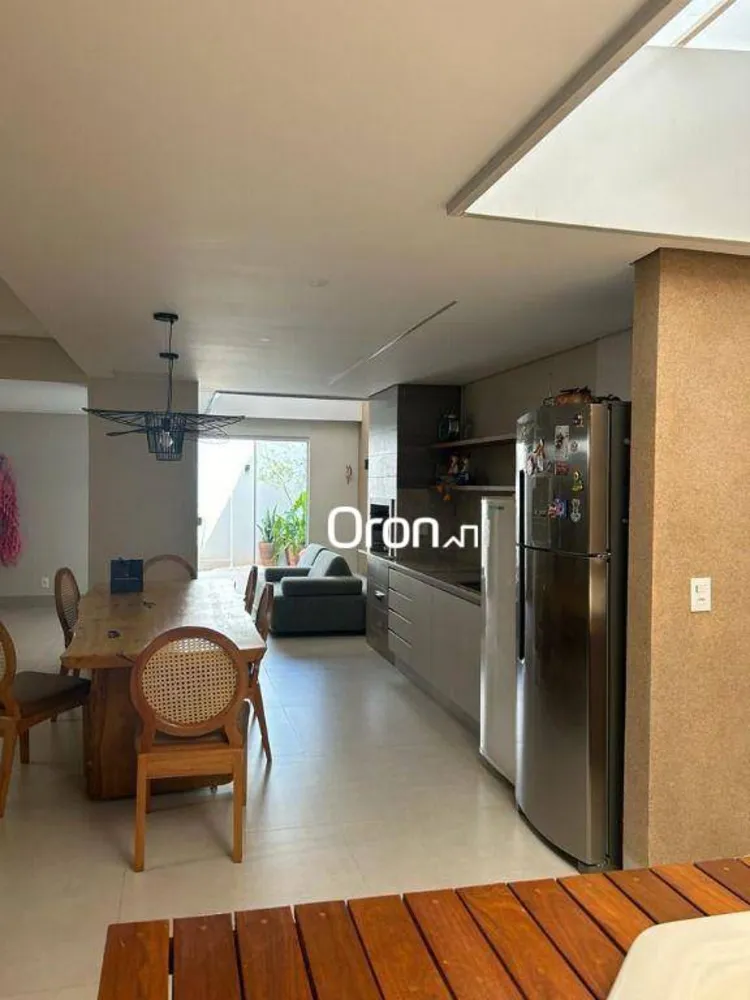 Sobrado, 4 quartos, 290 m² - Foto 3