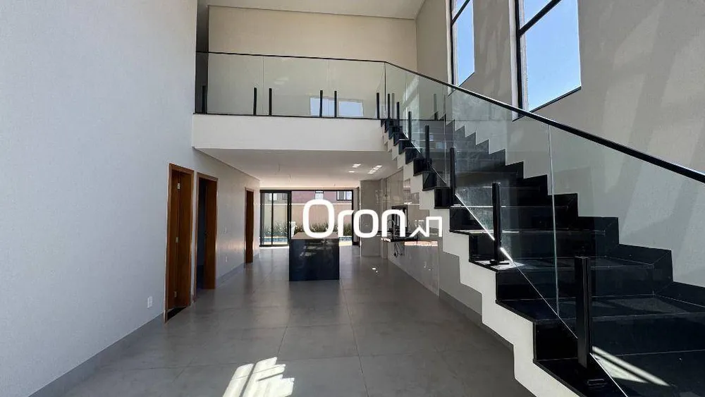 Sobrado, 4 quartos, 193 m² - Foto 1