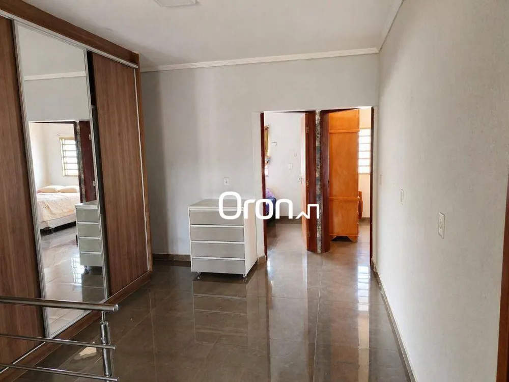 Sobrado, 7 quartos, 330 m² - Foto 9