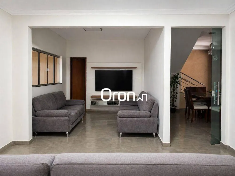 Sobrado, 7 quartos, 330 m² - Foto 1
