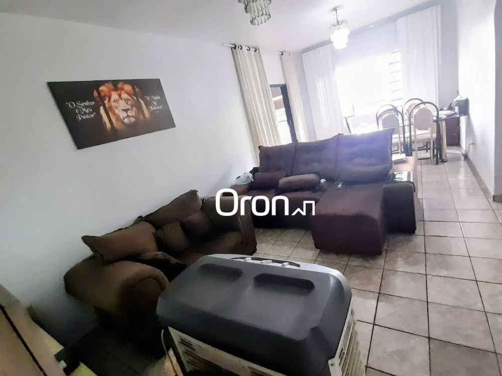 Casa, 3 quartos, 143 m² - Foto 2