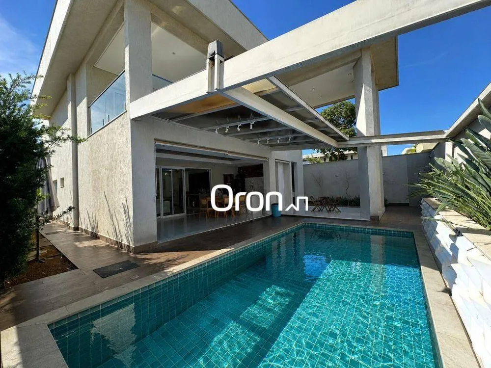 Sobrado, 4 quartos, 389 m² - Foto 1