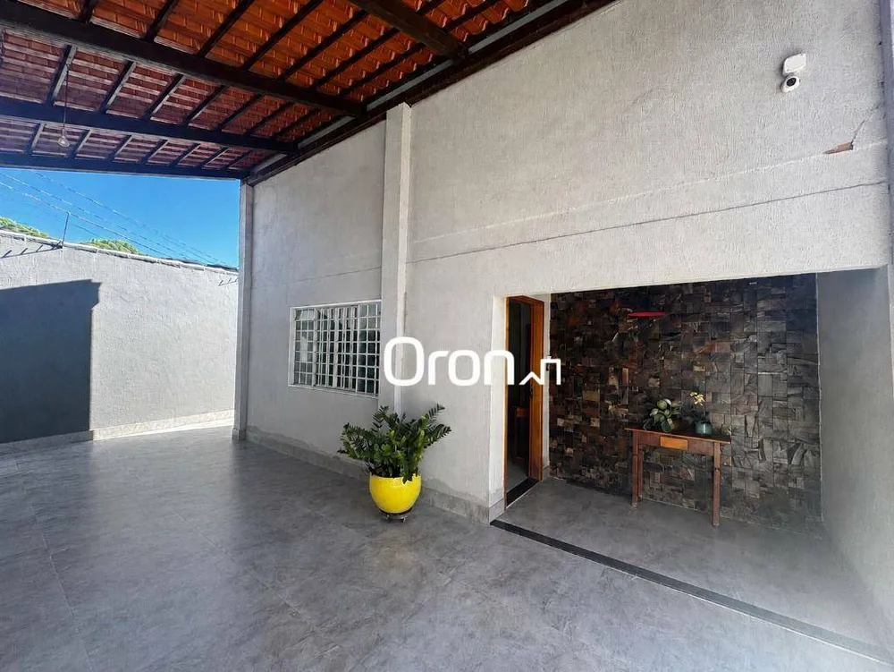 Casa, 3 quartos, 180 m² - Foto 1