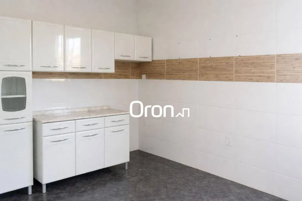 Casa, 5 quartos, 311 m² - Foto 2