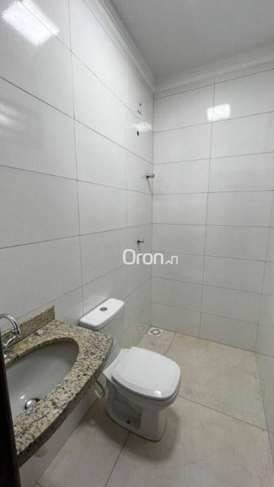 Casa à venda com 3 quartos, 220m² - Foto 3